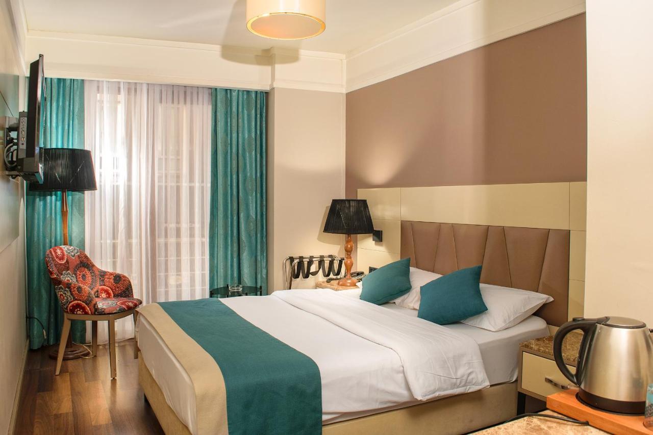 Hotel Bossuite Kadikoy Istanboel Buitenkant foto