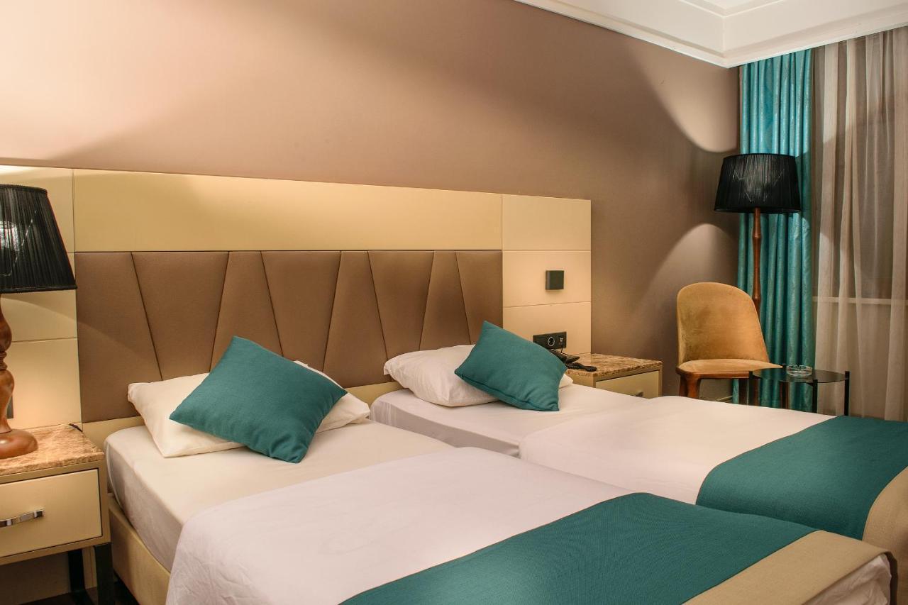 Hotel Bossuite Kadikoy Istanboel Buitenkant foto