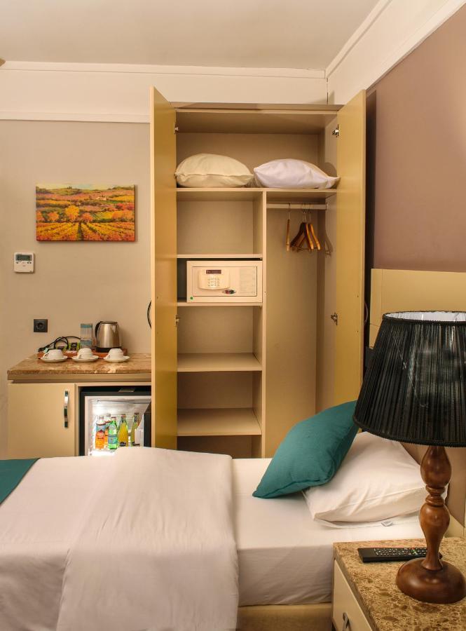 Hotel Bossuite Kadikoy Istanboel Buitenkant foto